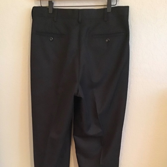 Roundtree & Yorke Men’s dress pants - Picture 2 of 5
